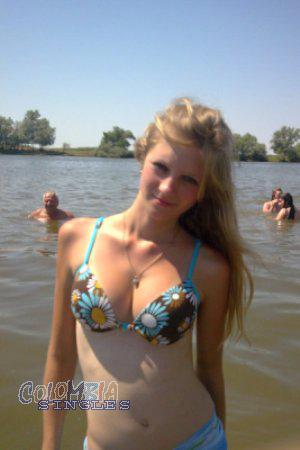 Colombian Women Tours