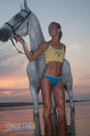 Colombian Women Tours